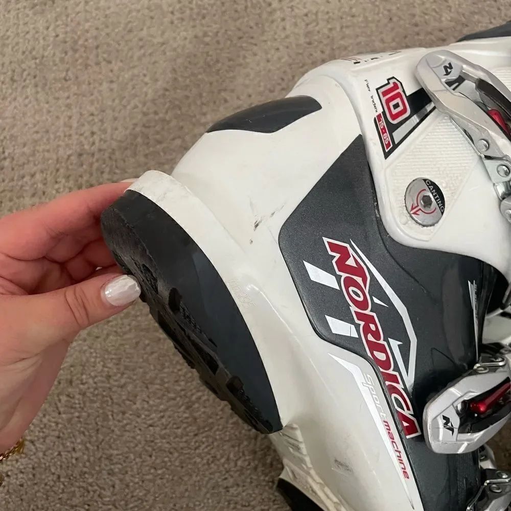 Nordica ski boots - Picture 3 of 5